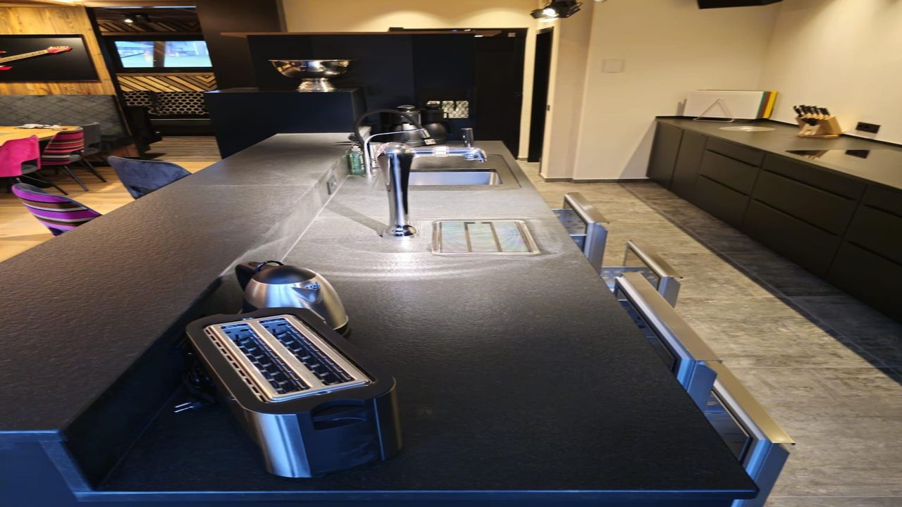 DiningRoom DiningRoom